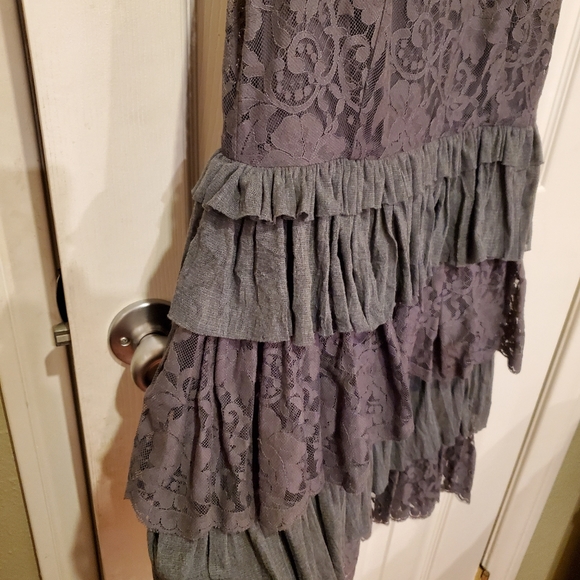 Robbi & Nikki dress - Picture 4 of 7